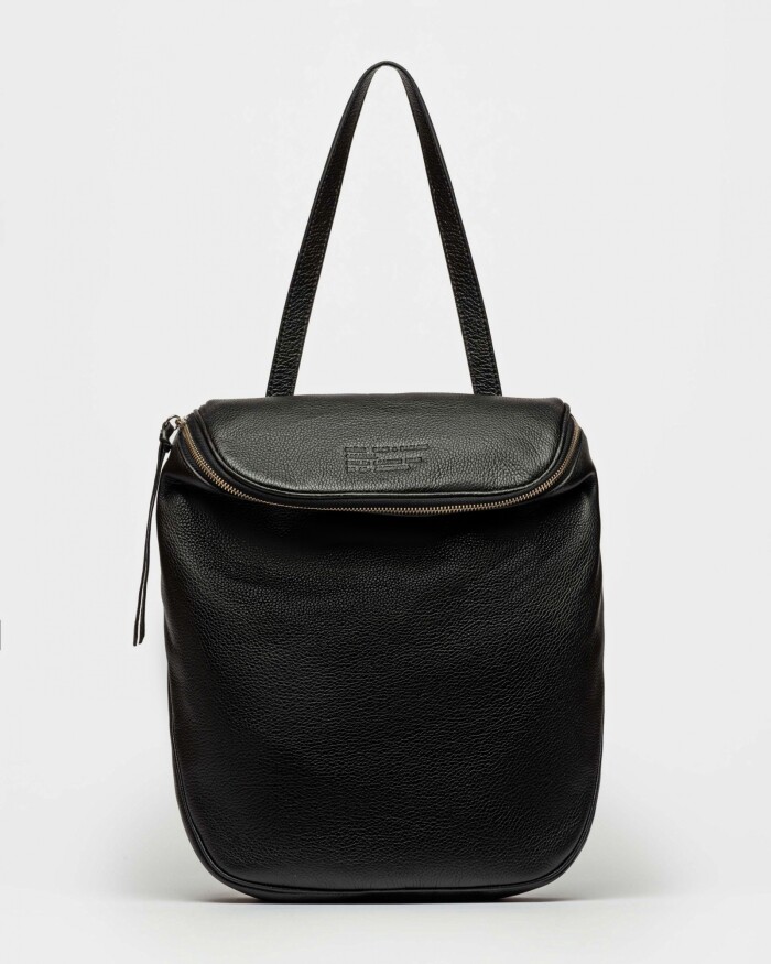 Mochila Soft En Cuero Graneado Negro
