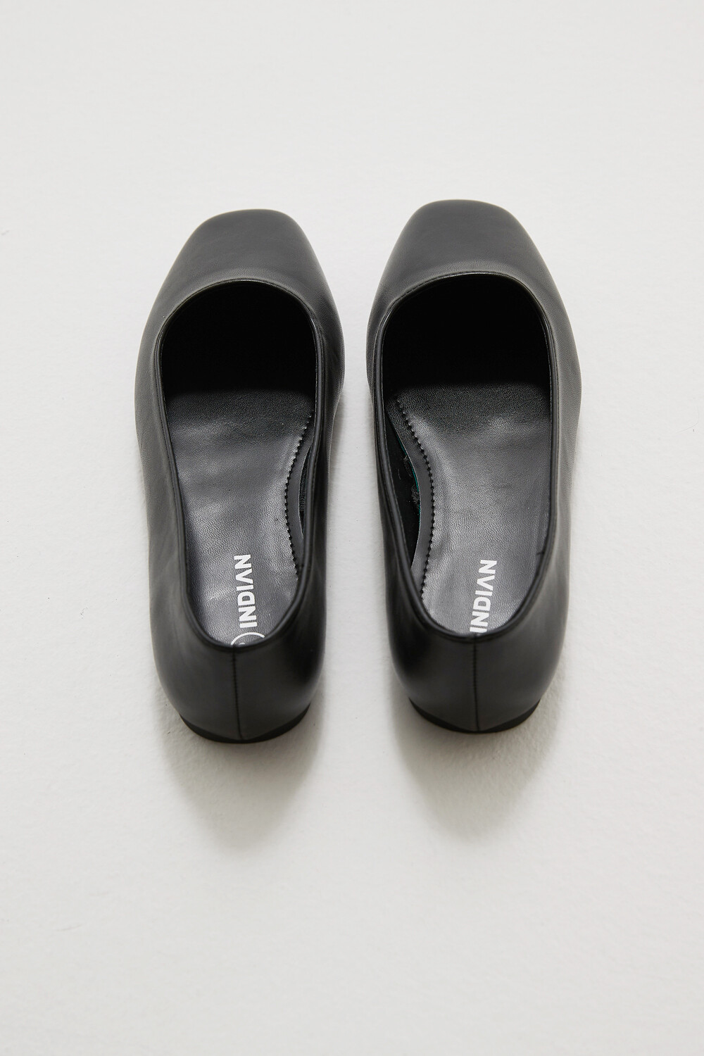 Balerina Linny Negro