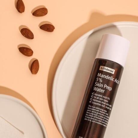 Tónico Exfoliante hidratante con ácido Mandélico al 5% Tónico Exfoliante hidratante con ácido Mandélico al 5%