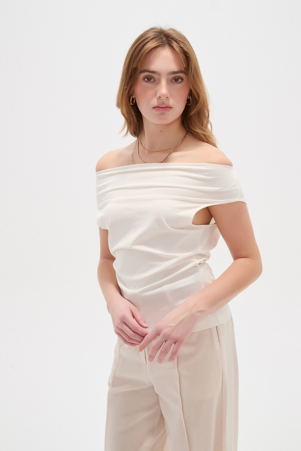 Tops Bario Marfil / Off White