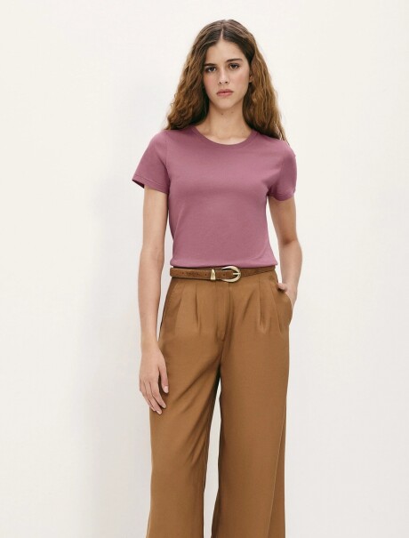 CAMISETA BÁSICA SLIM ROSADO