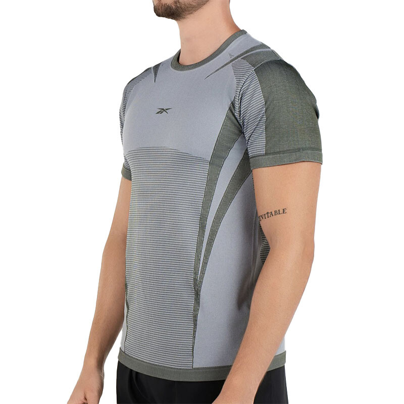 Remera Reebok Lab Tech Gris