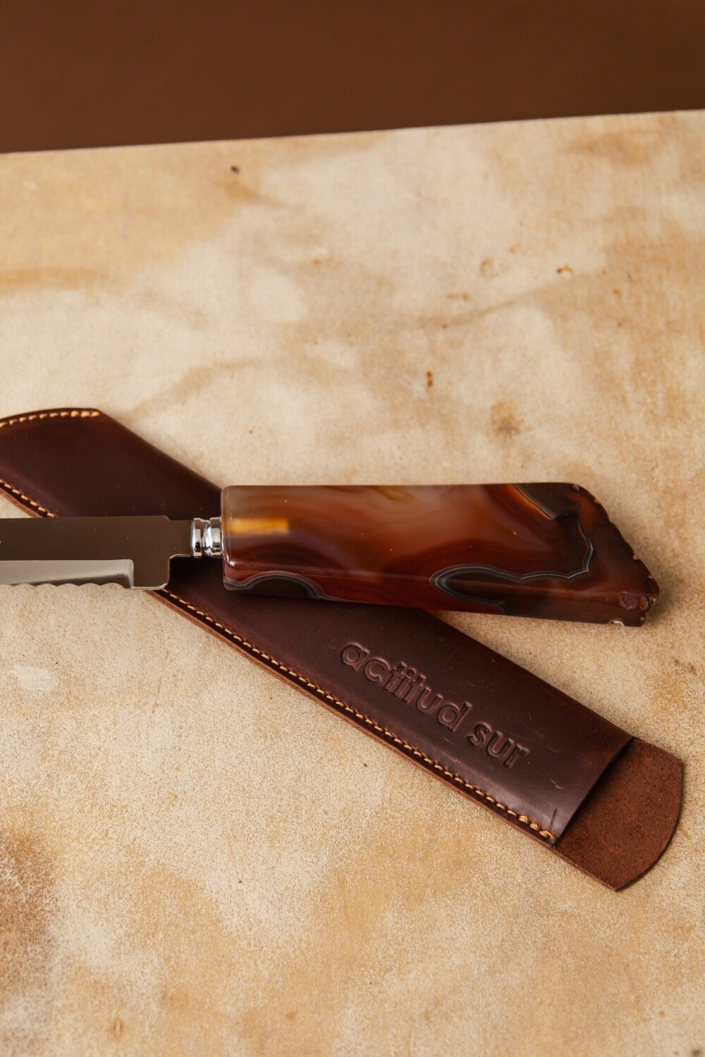 Rustic Stone Bread Knife Caramel
