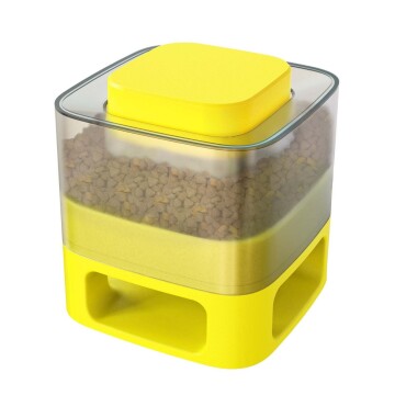 Juguete Boton Dispensador Comida Perro Mascota Interactivo Color Amarillo