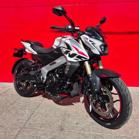 Bajaj Pulsar NS400 Blanco