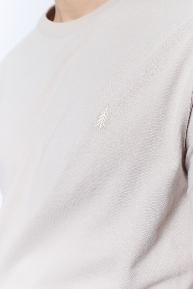 Remera Bordado Beige
