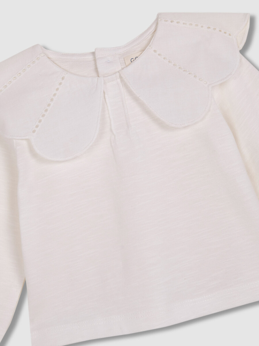 Camiseta Cuello Tiras Bordadas Blanco Roto