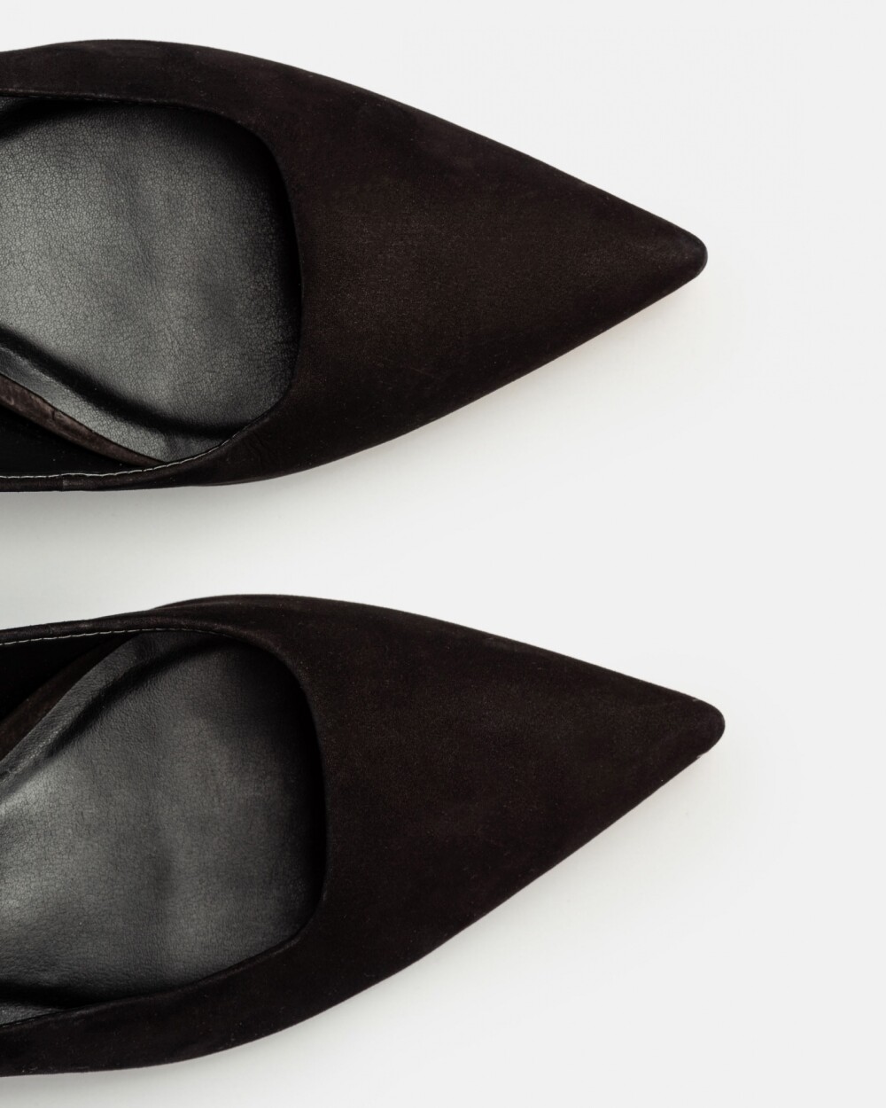 Stiletto Marga en cuero nobuk Negro