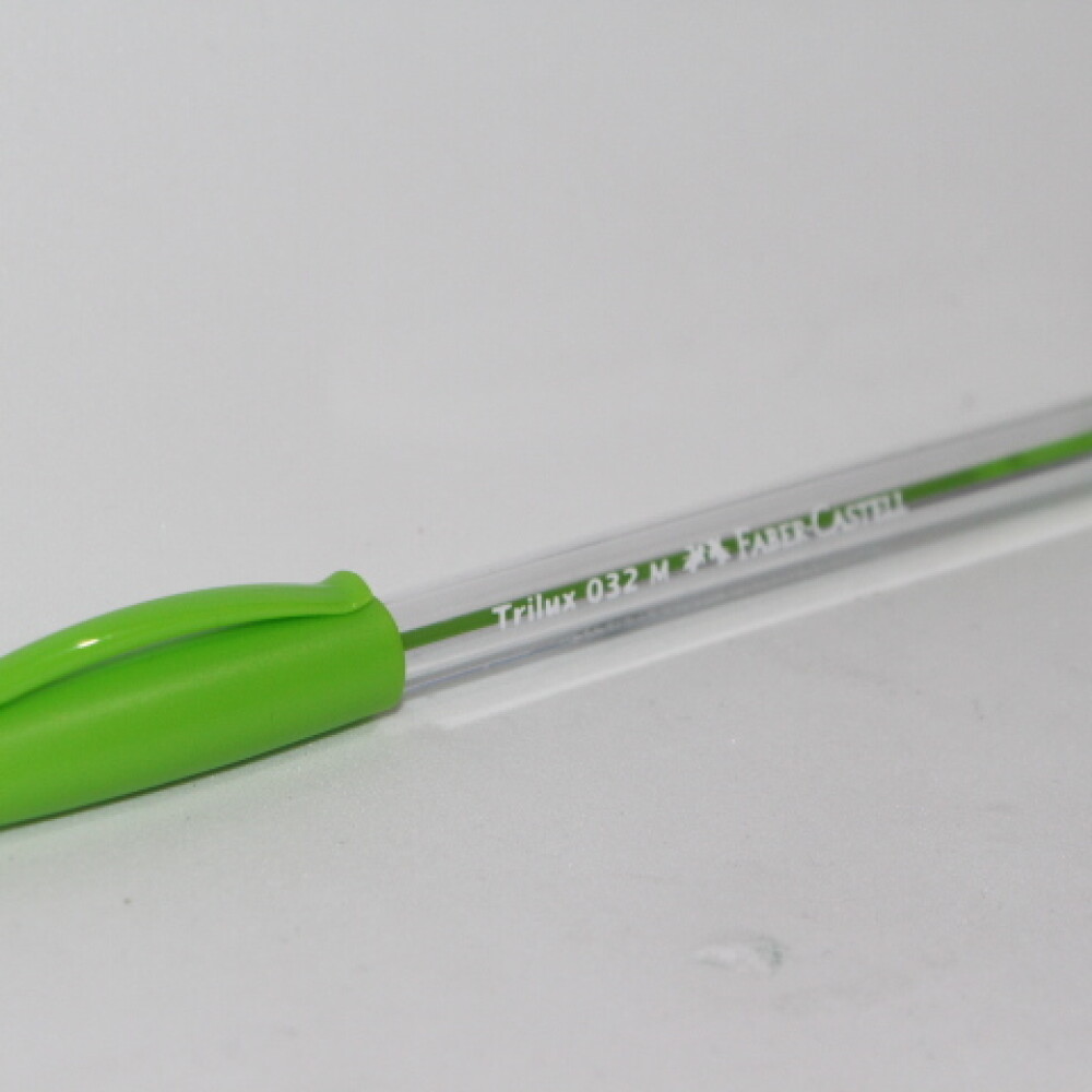 BOLIGRAFO FABER CASTELL TRILUX COLOR VERDE