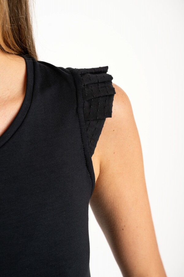 Remera Negro