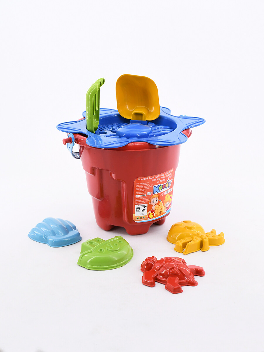 BALDE CON ACCESORIOS - ROJO 