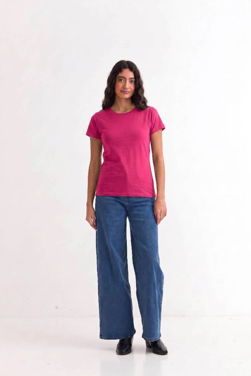 Remera cuello redondo ICONIC 150 ROSA PASTEL
