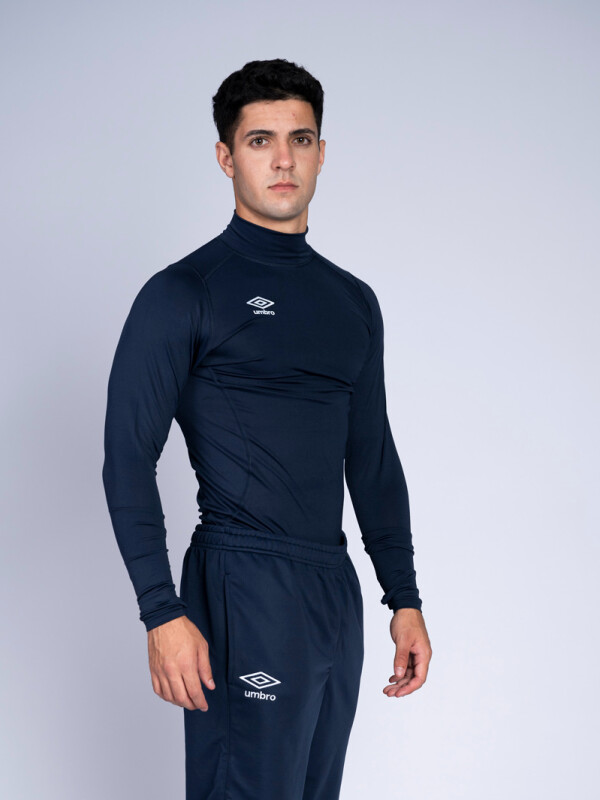 Remera Térmica Umbro Hombre sin sponsors