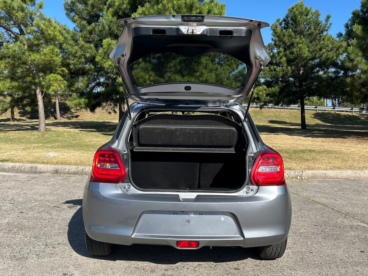 Suzuki Swift GLS Hybrid EXCELENTE ESTADO!|Permuta / Financia Suzuki Swift GLS Hybrid EXCELENTE ESTADO!|Permuta / Financia