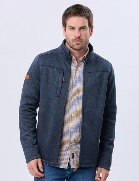 CAMPERA TEXTURADA CON INTERIOR EN POLAR Azul