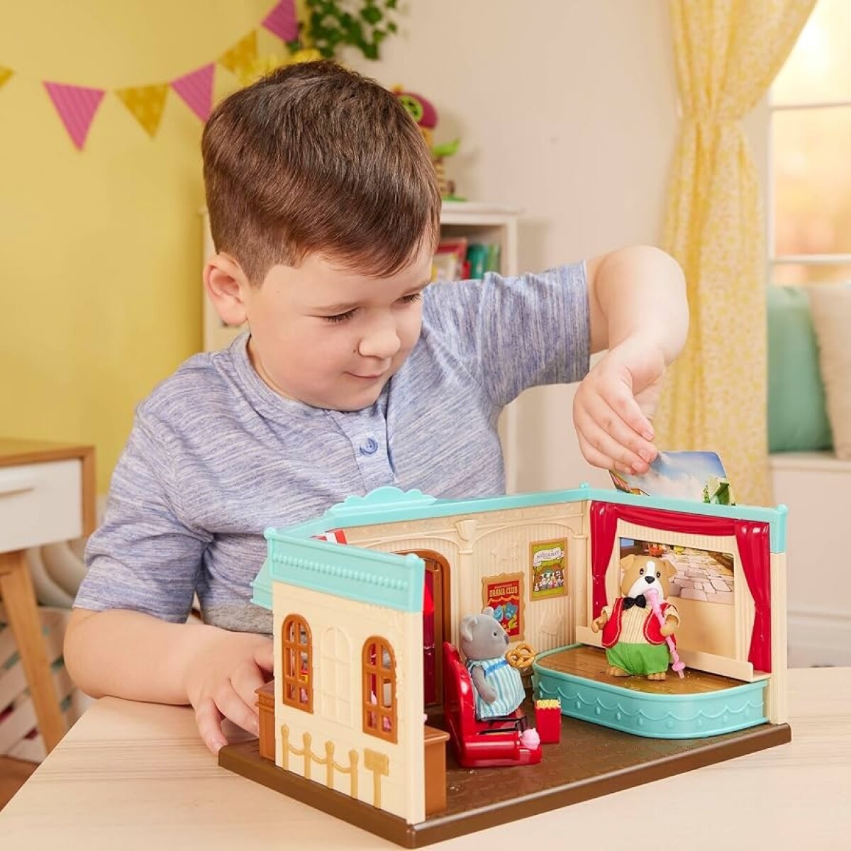 Set de espacios divertidos: - Juego Teatro Madreselva 