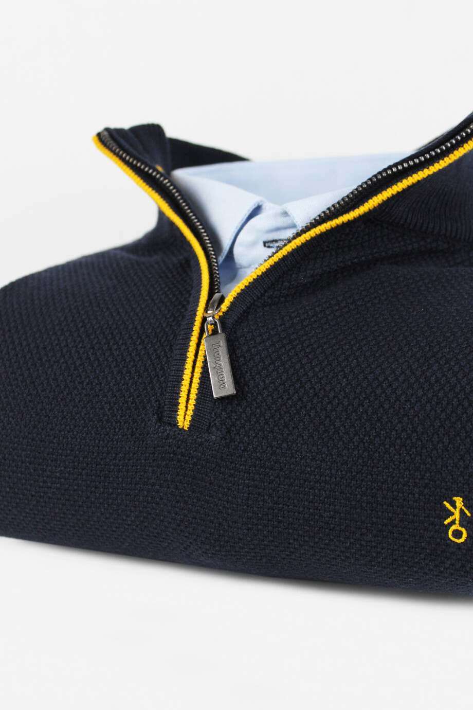 Remera Medio Cierre Apolo Azul con Amarillo