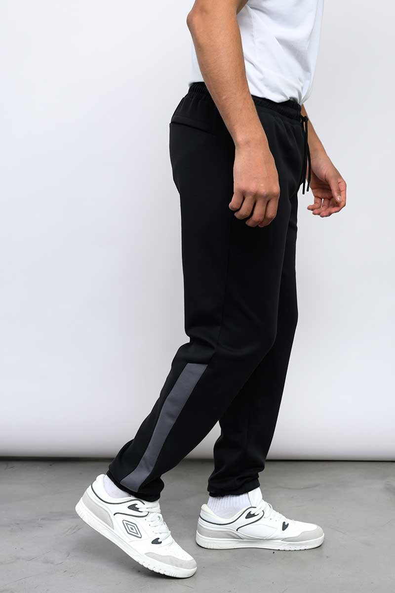 PANTALON DEPORTIVO UMBRO CUTS Negro