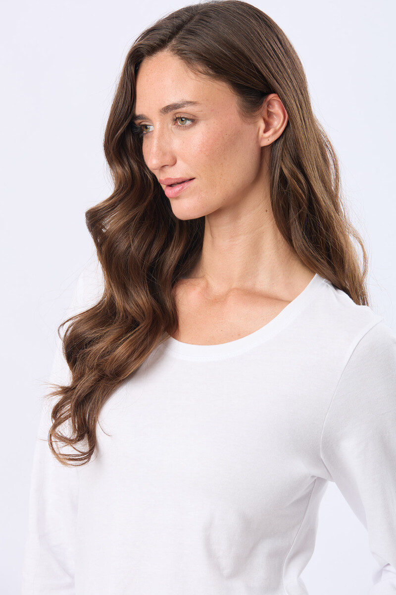 REMERA BÁSICA DE ALGODÓN - Blanco 