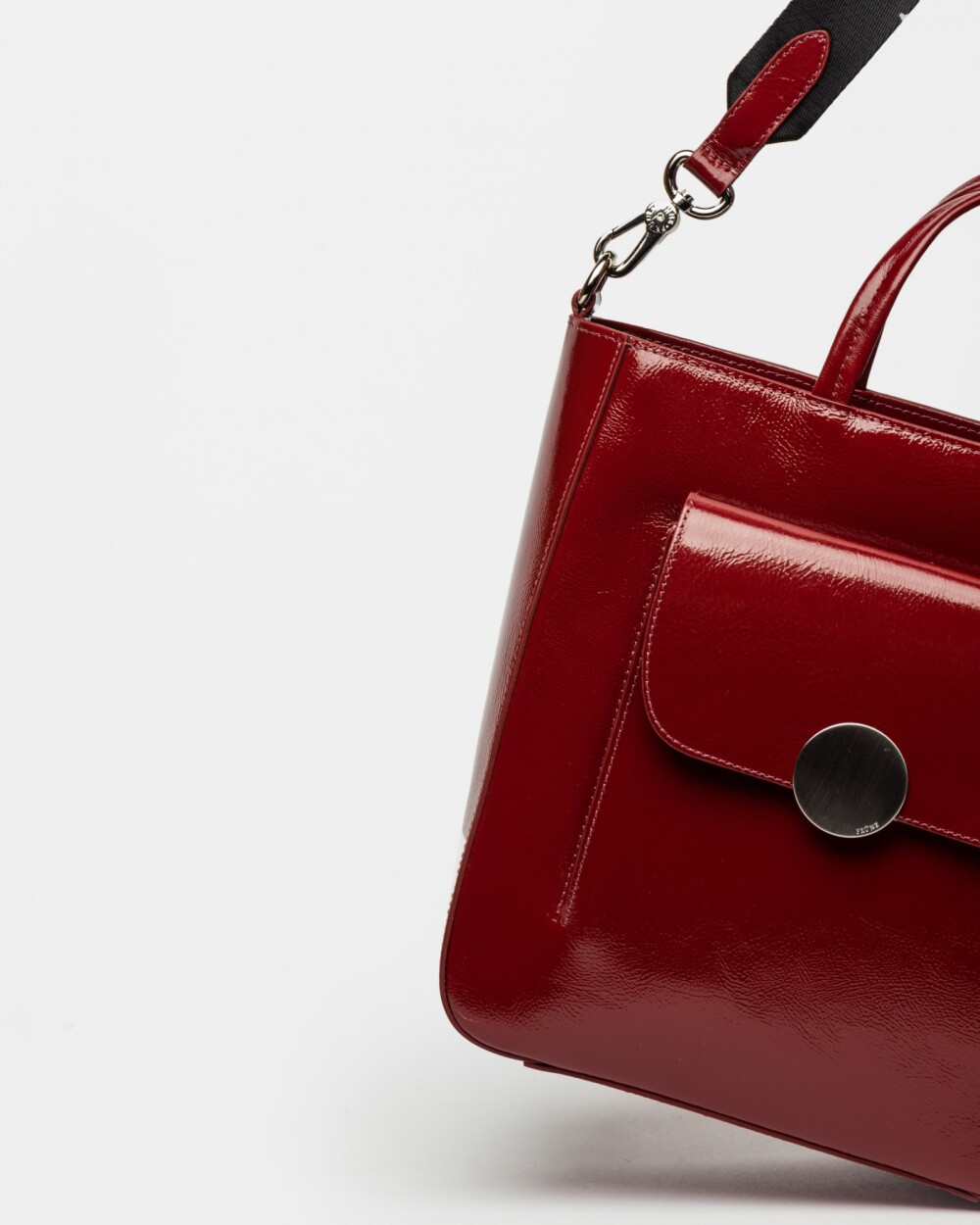 Shopper The Circle En Cuero Charol Arrugado Berry