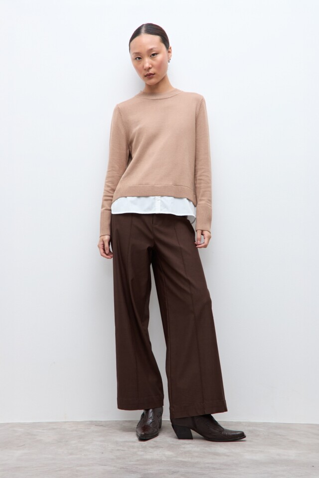 Sweater con camisa tostado melange