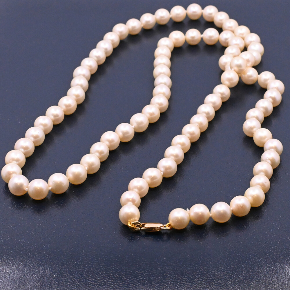 Collar de perlas de cultivo y oro 18 k. Collar de perlas de cultivo y oro 18 k.