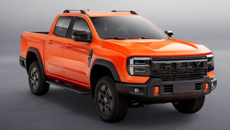 El mercado se agita: una nueva ofensiva con la Rely R8