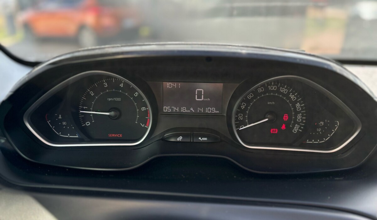 Peugeot 2008 1,6 Griffe - 2017 Peugeot 2008 1,6 Griffe - 2017
