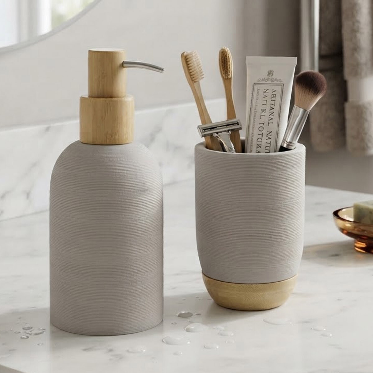 Set Baño Dispensador de Jabón y Porta Cepillo de Resina y Madera - GRIS 