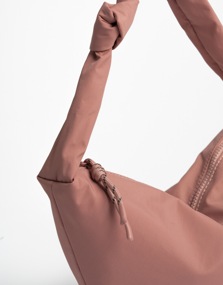City Nylon Cartera City En Material Reciclado - Rosa Oscuro