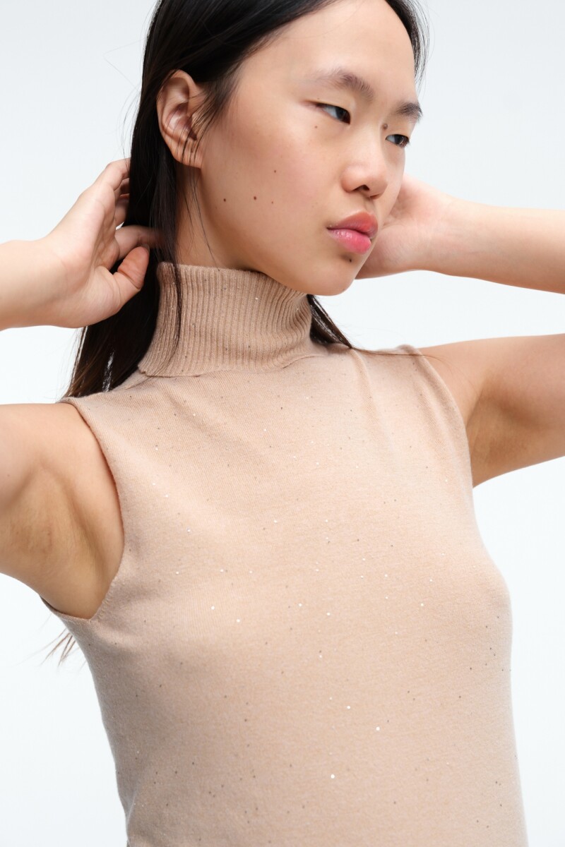 TOP SIN MANGAS Beige