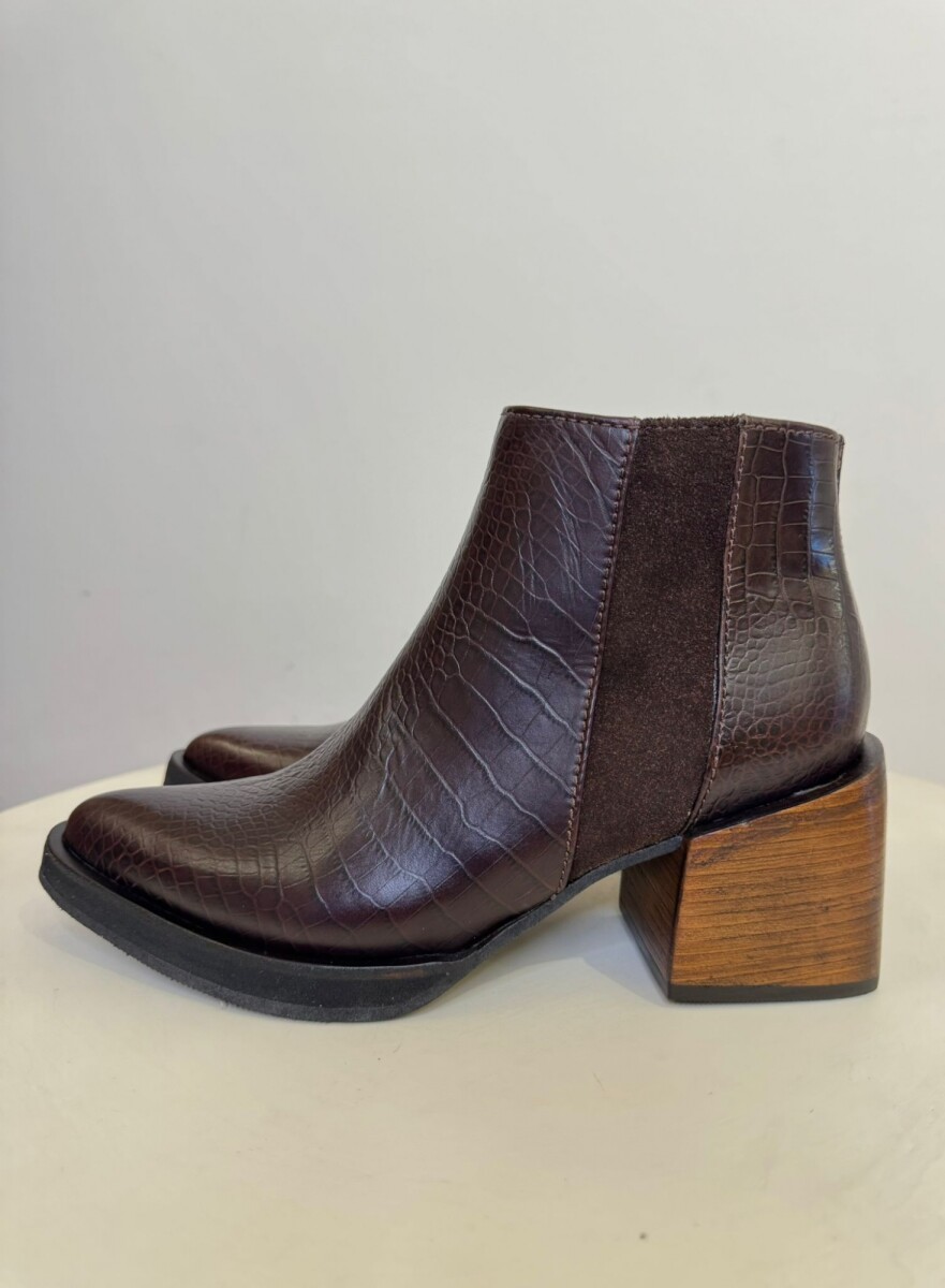 BOTAS NEW BERNA - CHOCOLATE 