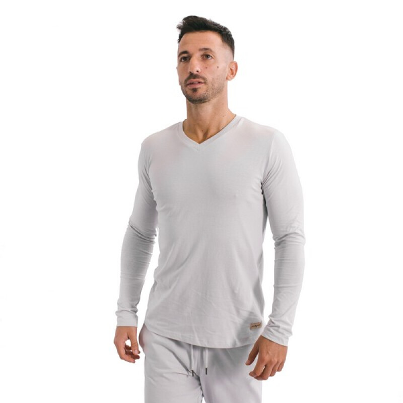 Remera - Muvem - Muvem MEN "V" NECK ML de Hombre - WMU21018 Gris Claro