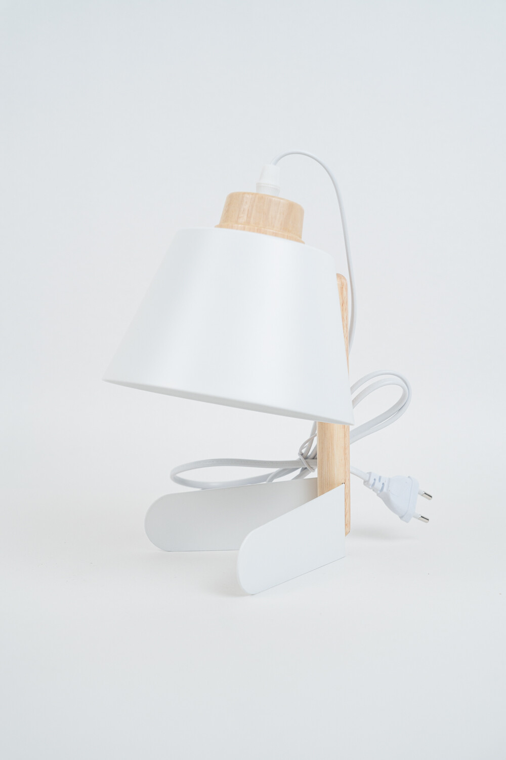 Lampara De Mesa Daelis Blanco