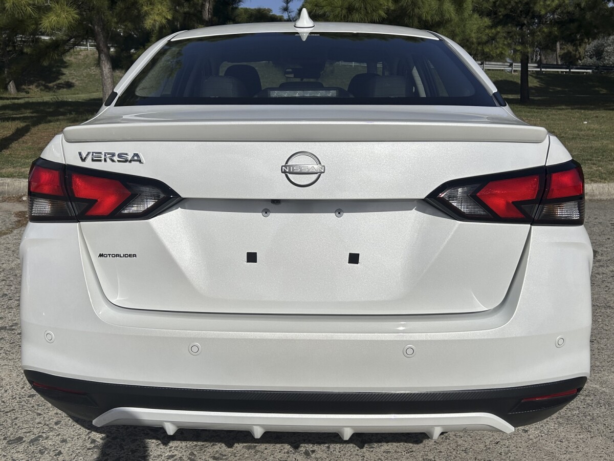 Nissan Versa Exclusive 0KM | Permuta / Financia Nissan Versa Exclusive 0KM | Permuta / Financia