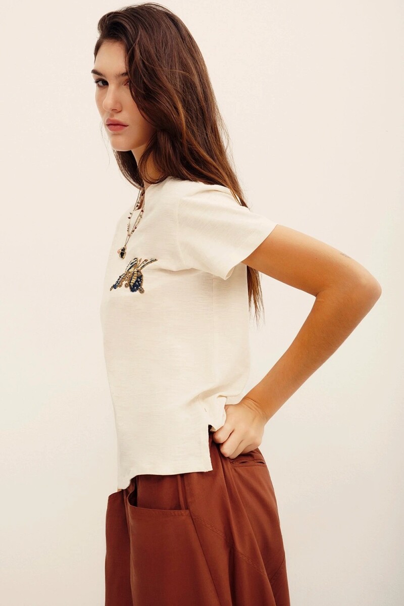 REMERA BUTTERFLY Crudo