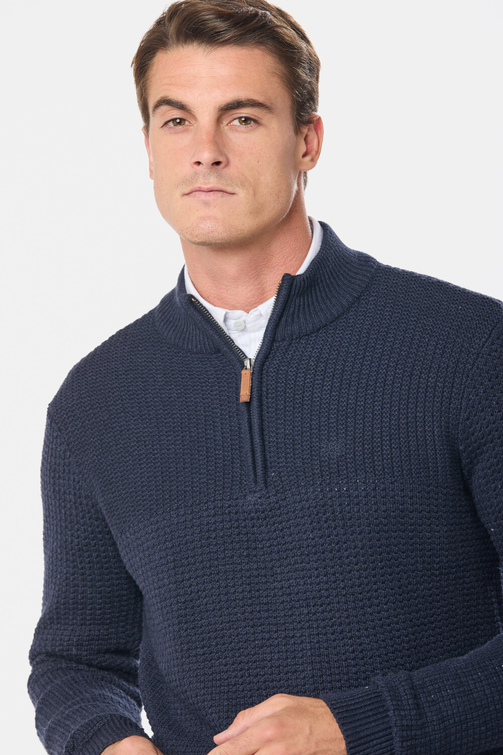 BUZO TEJIDO MEDIO CIERRE CON ESTRUCTURA Azul