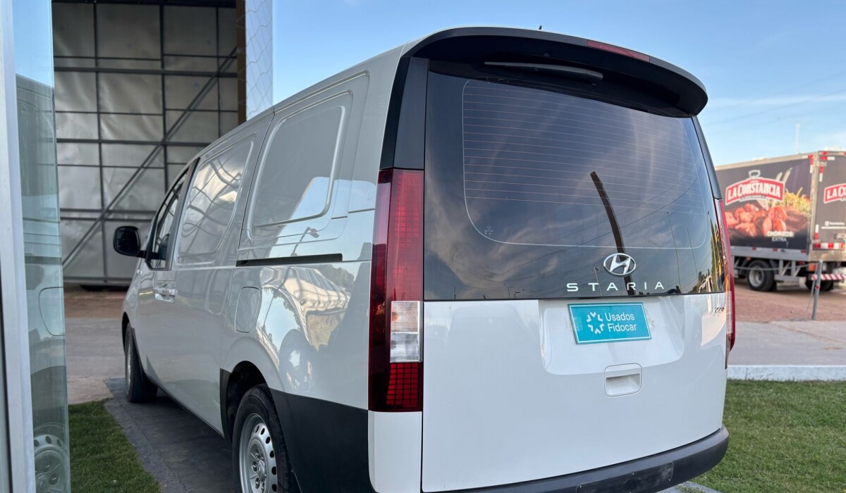 Hyundai H1 Staria Furgon 2.2 Diesel - 2022 Hyundai H1 Staria Furgon 2.2 Diesel - 2022