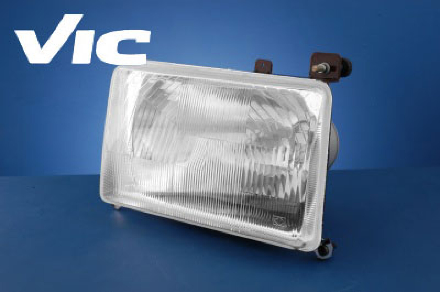 SEMIOPTICAS FORD CARGO CAMION DERECHA VIC 