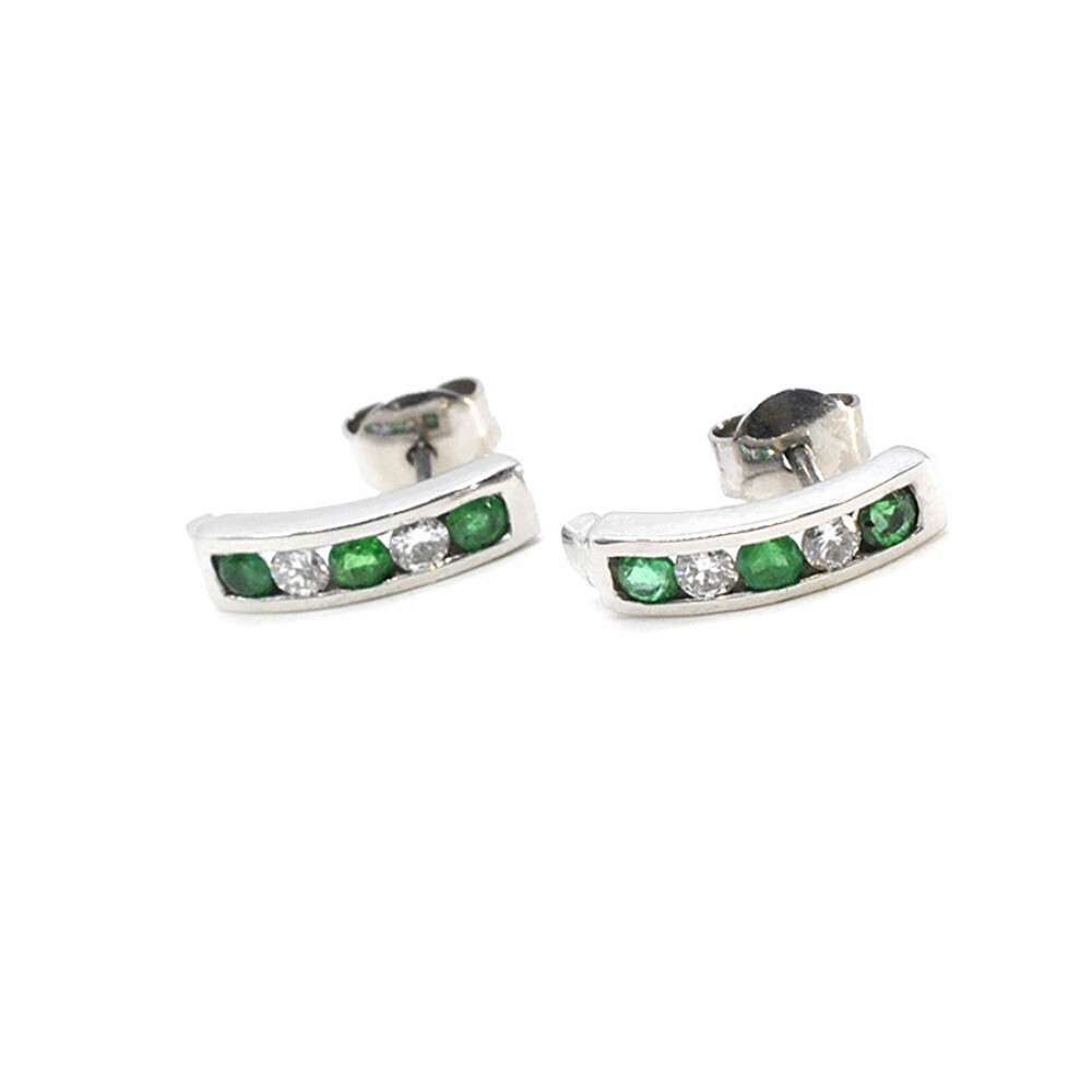 Aros 18K Blanco Con Brillantes Y Esmeraldas Aros 18K Blanco Con Brillantes Y Esmeraldas