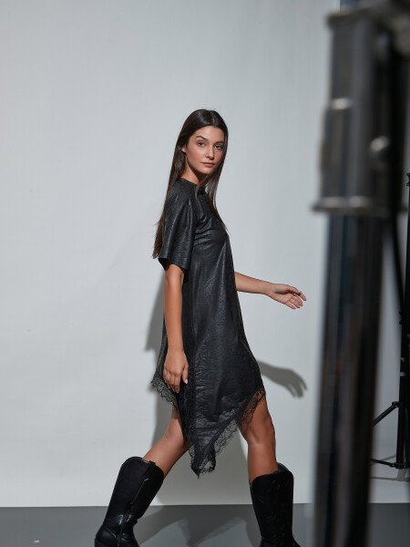 VESTIDO MERA NEGRO