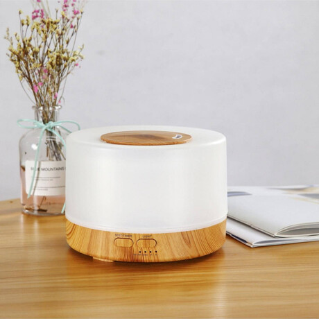 Difusor de aceites esenciales con luz LED y madera Simil Madera Claro