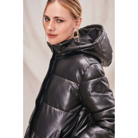 Campera Capitoneada Cuero Vegano Negro
