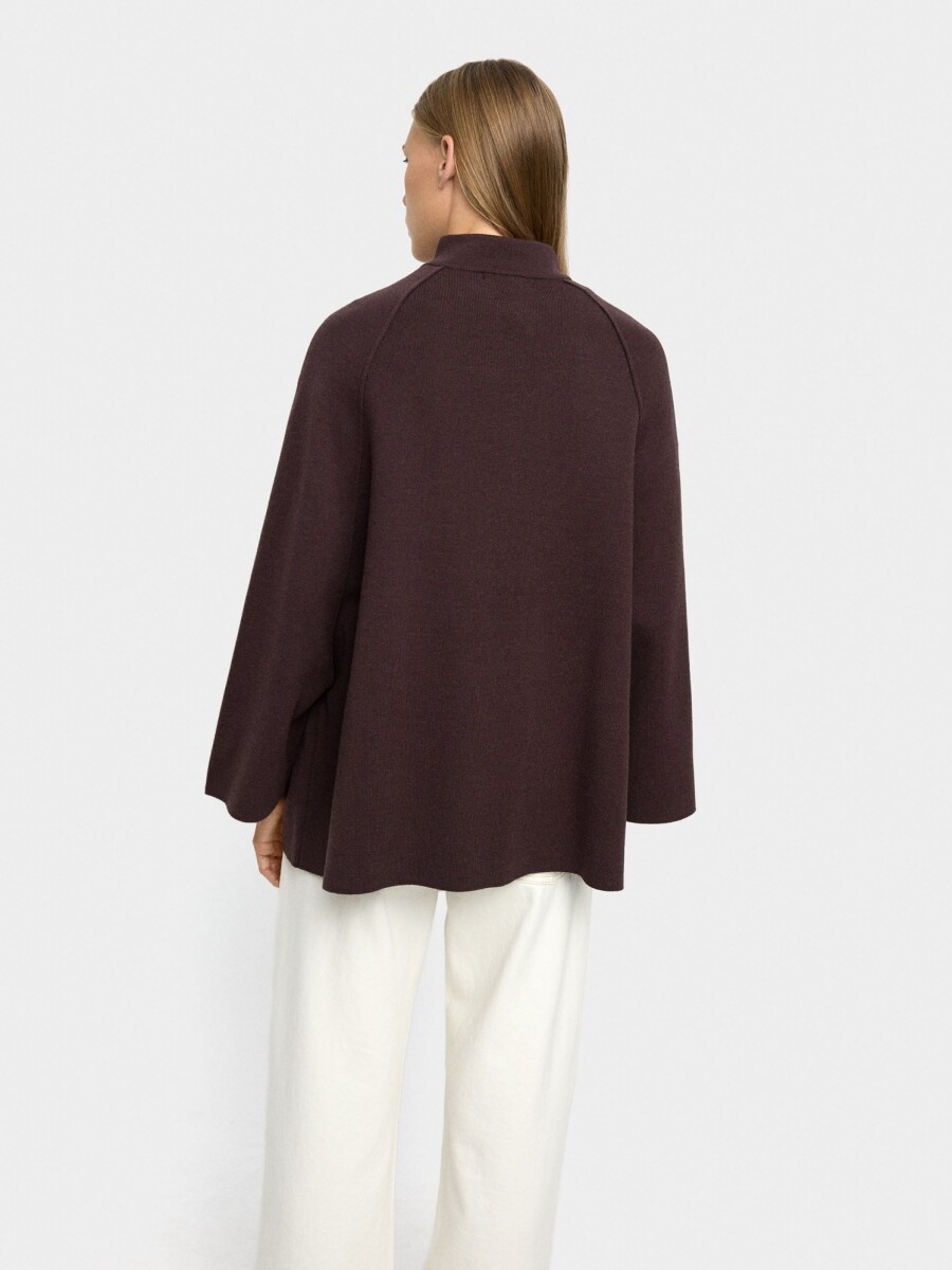 Poncho De Punto Con Cuello Alto marron