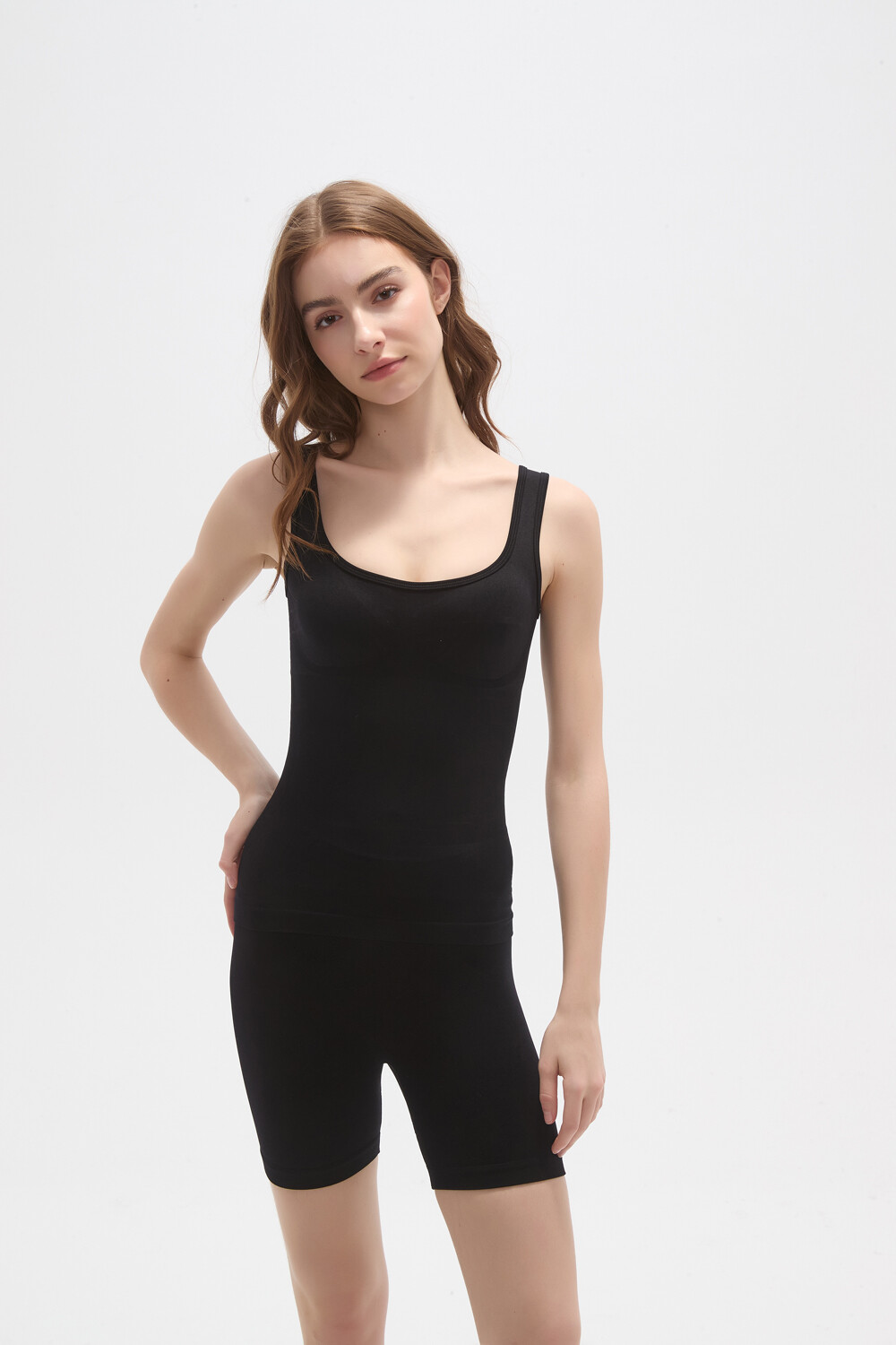 Musculosa Kamira Negro
