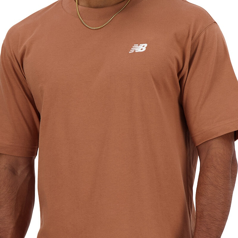 Remera New Balance Small Logo de Hombre - MT41509WUT Marron