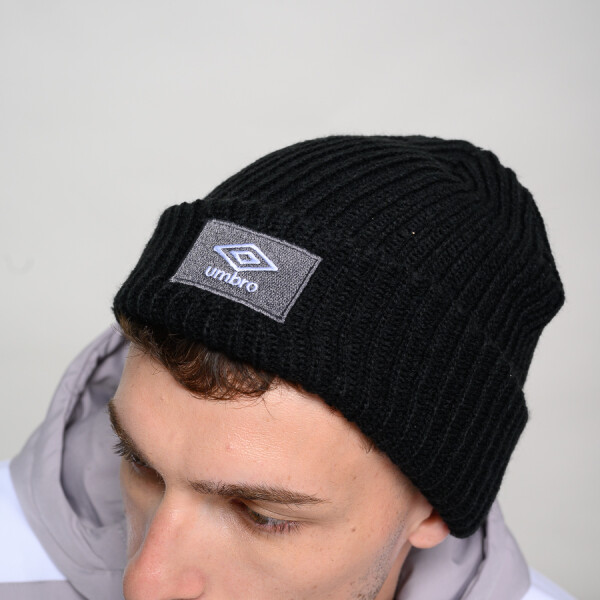 GORRO BEANIE Umbro Hombre 002