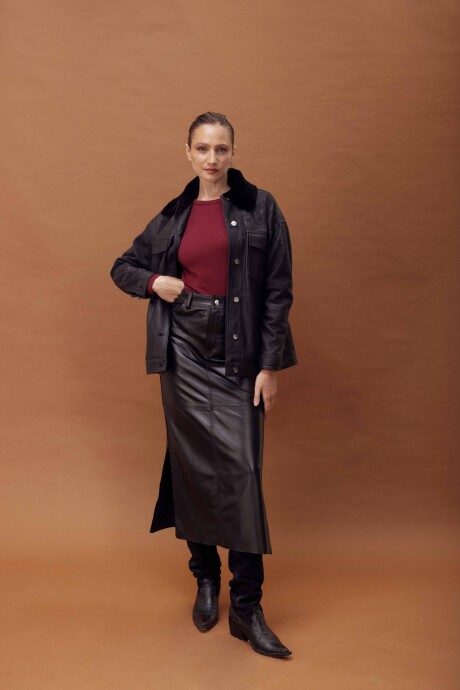 SIMONA FW26 CHAQUETA NEGRO GASTADO