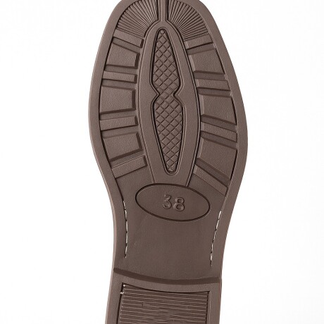 Bota cuero caña larga suela de goma Marron