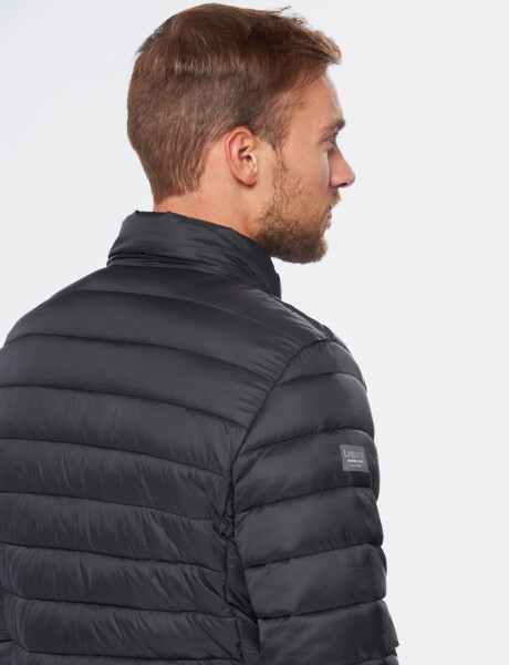 CAMPERA DE ABRIGO CAPITONEADA Negro